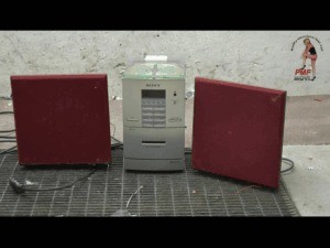 Sony Stereo Unit Under Christins Mules