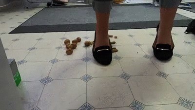 Ballerina Crush Nuts
