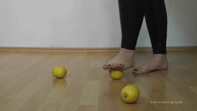 Sneakergirly Stacy – Lemons Crush